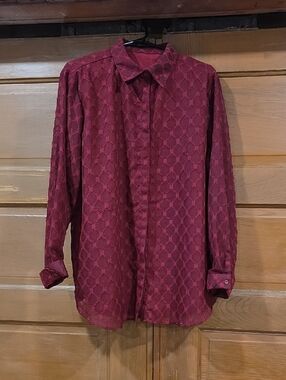 Amazon Women's Burgundy Textured Button-Down Long Sleeve Shirt
